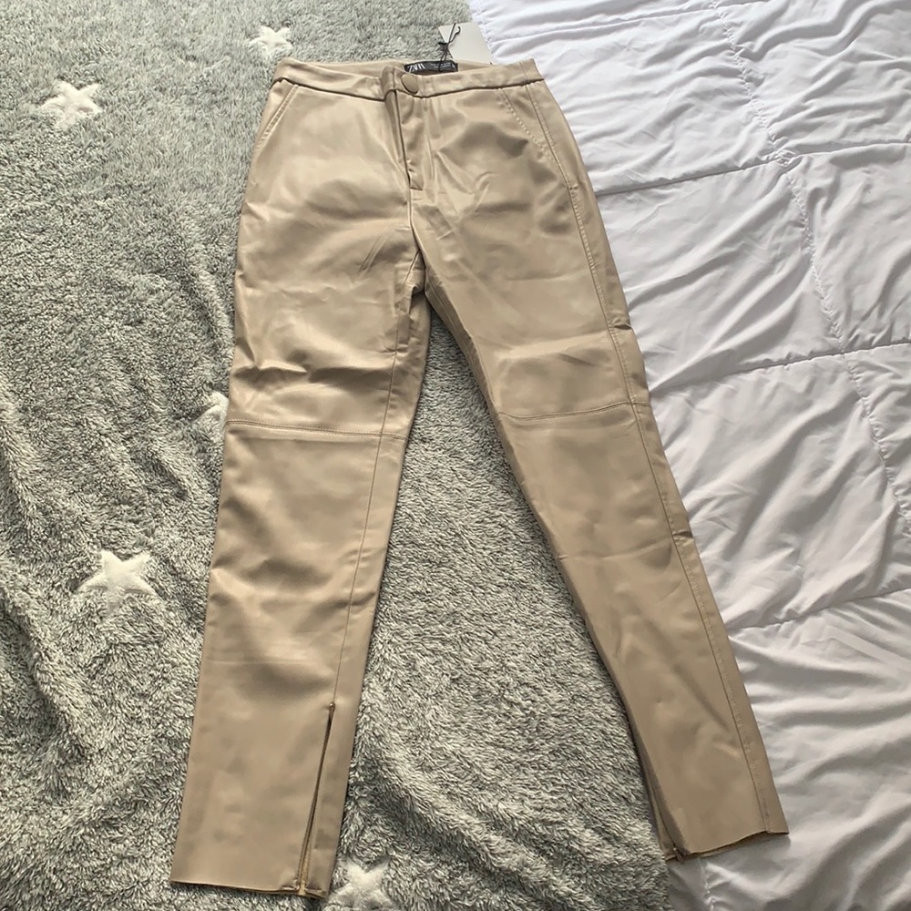 Women’s leather pants size medium from Zara. Never worn - still has tag on it.